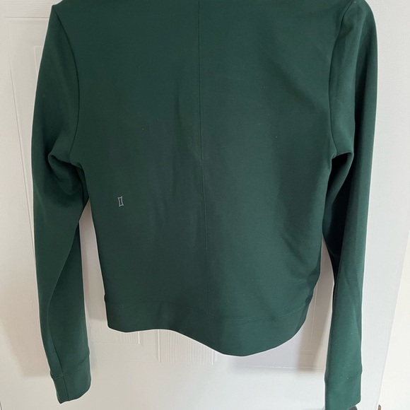 Kit and Ace crewneck pullover green shirt - Picture 7 of 13